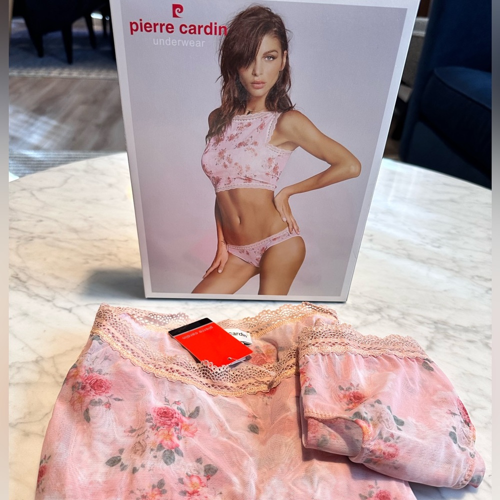 Pierre Cardin Floral Lace Bralette & Panty Set - Size S (NWT)